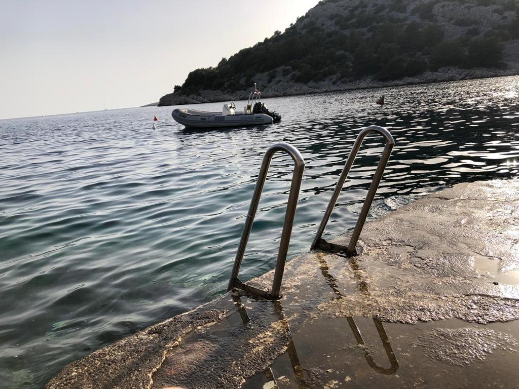 Apartmani Mares Razanj Bagian luar foto